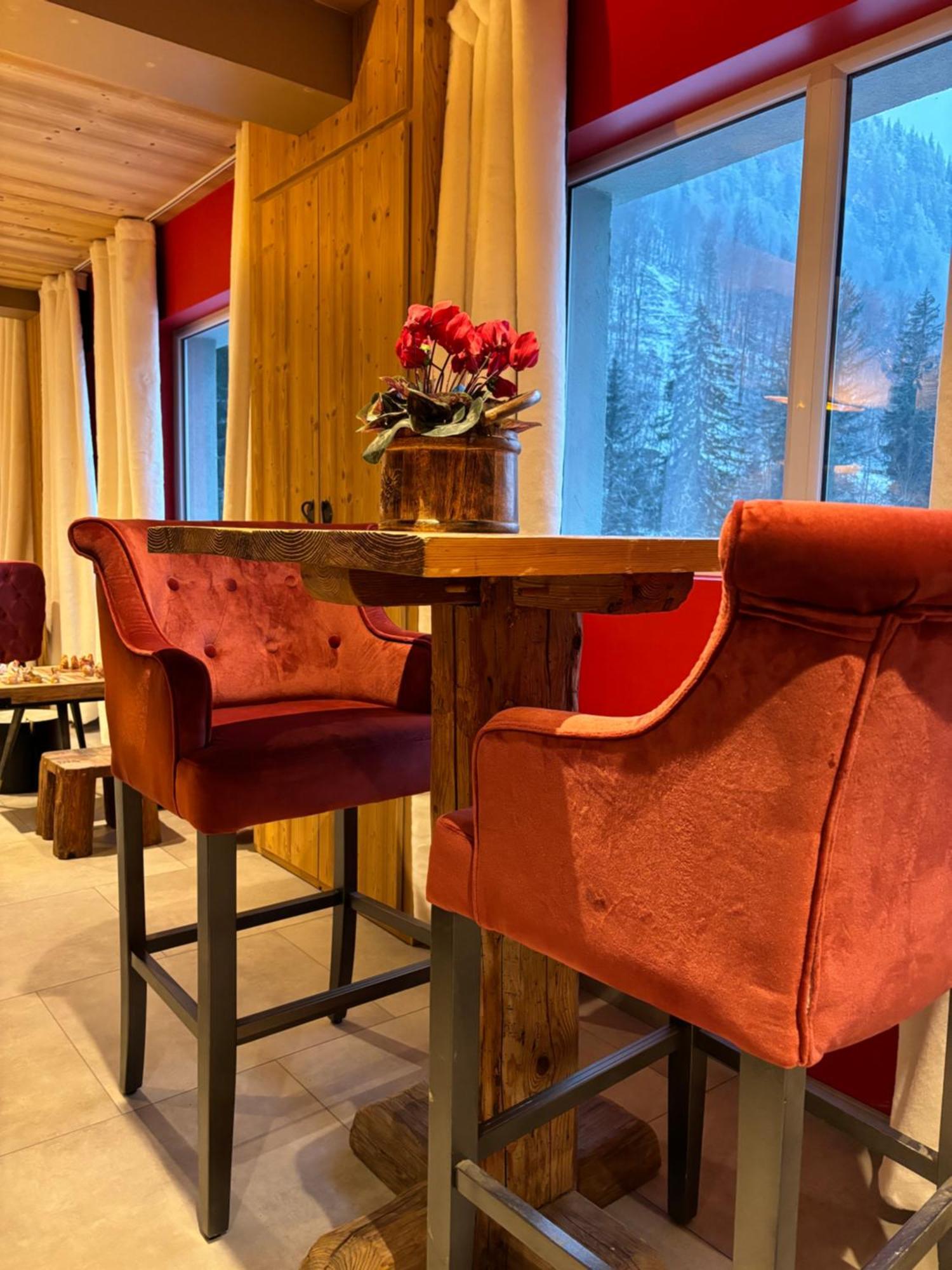 Les Secrets - Suites & Apartments Montriond Exterior photo